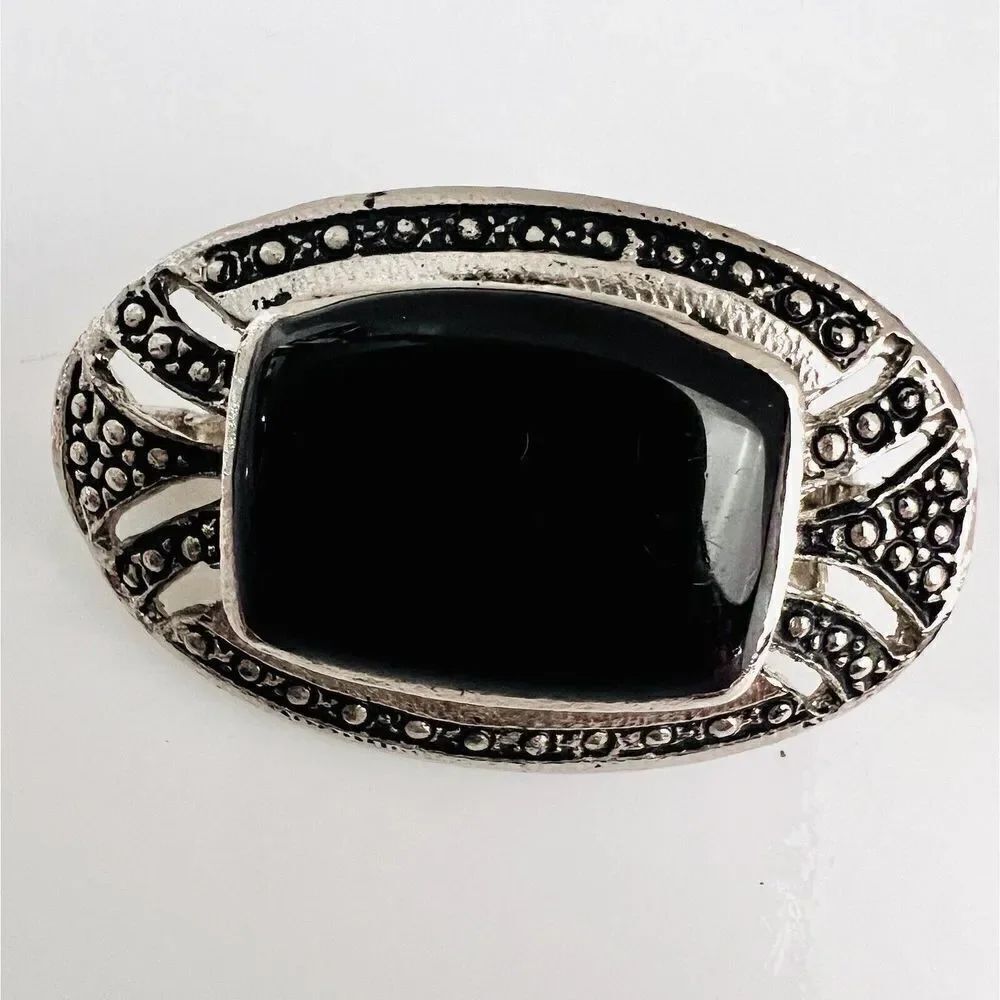 Vintage Brooch Art Deco Victorian  Silver Tone Black Faceted Stone Ornate 1122